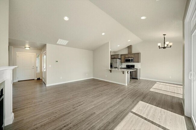 Foto del edificio - 17009 E Knox Ln