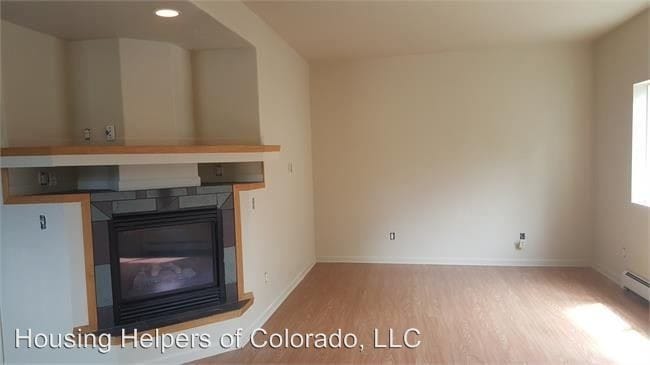 Building Photo - 4 br, 3.5 bath House - 3671 Iris Avenue