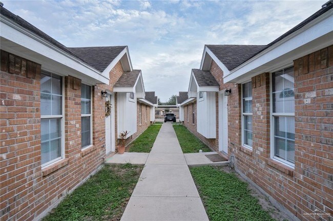 Building Photo - 1610 Orlando St