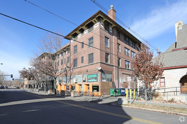 Building Photo - 6 Broadway