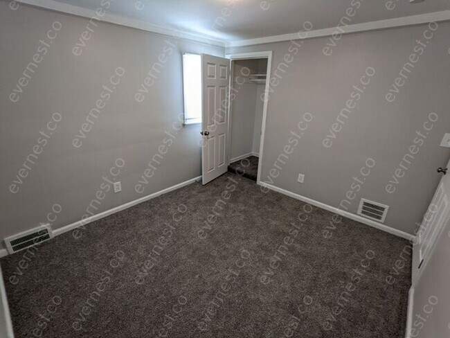 Building Photo - 1593 Leblanc St