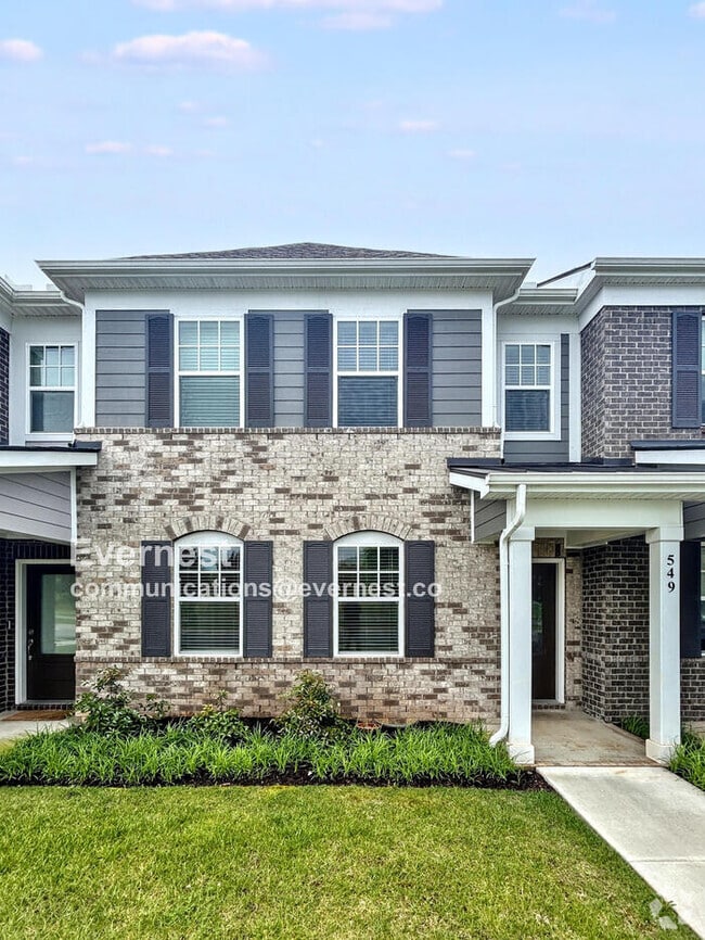 Building Photo - 549 Swanholme Dr