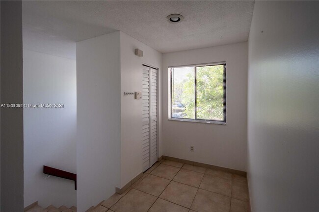 Foto del edificio - 8005 NW 15th Manor