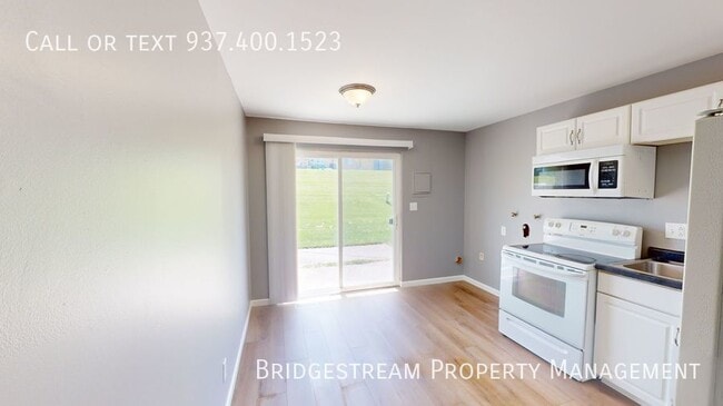 Building Photo - Cozy 2 bedroom, 1 bath ranch unit in Huber...