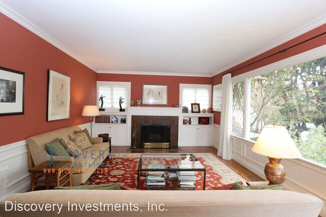 Building Photo - 4 br, 2.5 bath House - 77 The Plaza Drive