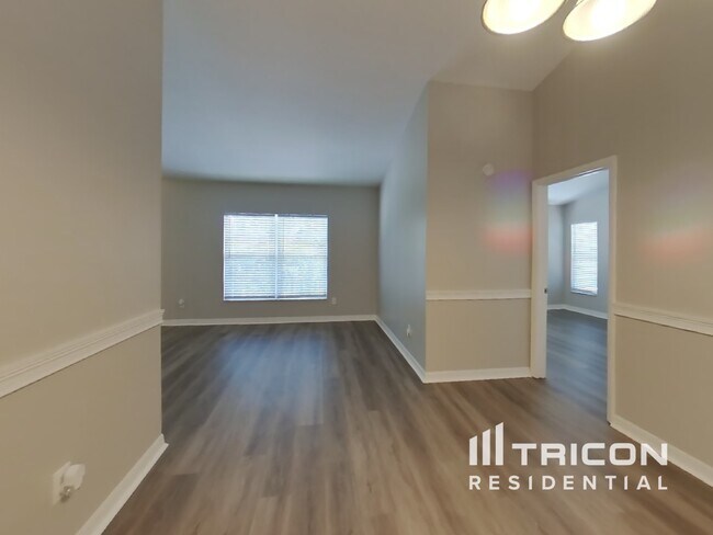 Foto del edificio - 2814 Timberway Pl