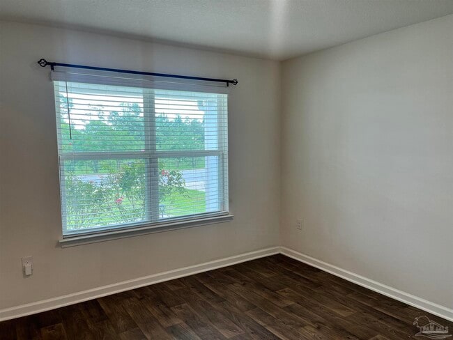 Building Photo - 5862 Blackhorse Cir