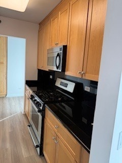 Building Photo - 33 W Ontario St