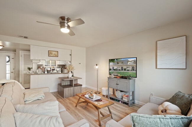 Building Photo - 924 Rutledge Dr