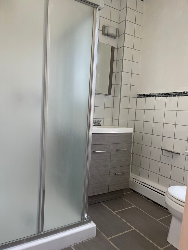 Foto del edificio - 4212 Digney Ave