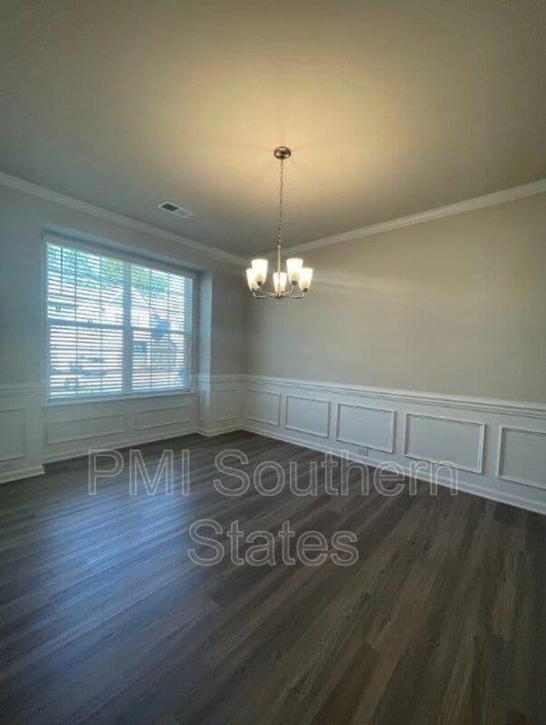 Building Photo - 134 Magnolia St