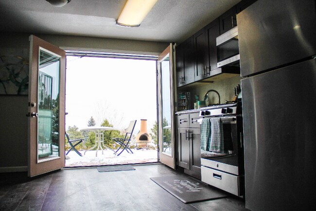 Foto del edificio - 16499 W 2nd Pl