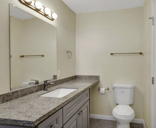 Building Photo - Open House Saturday 3/30/24 From 11:30-12:...