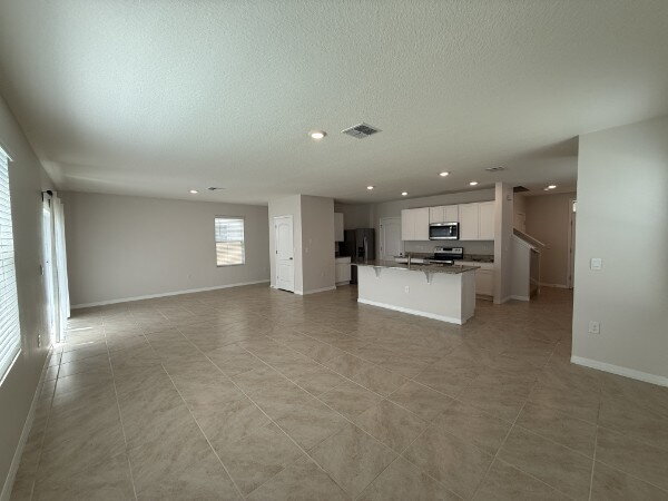 Foto del edificio - Large 4 Bedroom/2.5 Bathroom Home in Thompson Grove