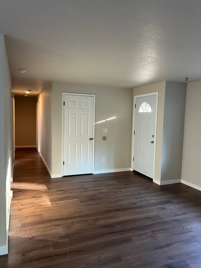 Foto del edificio - 14304 49th Ave Ct NW