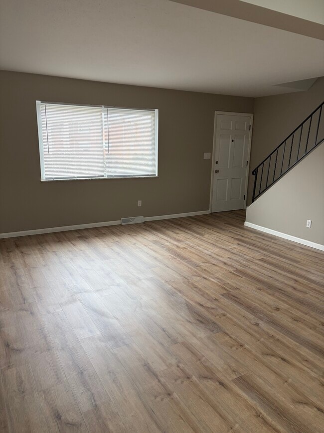 Building Photo - 2728-2738-2738 Juno Pl