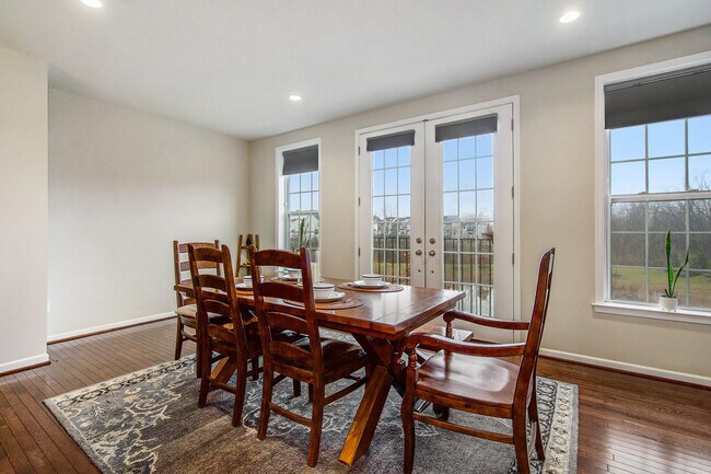 Foto del edificio - 2765 Ashcombe Dr.