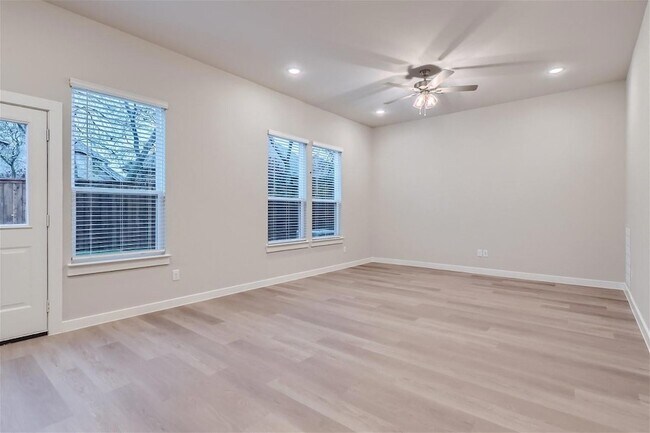 Foto del edificio - 2205 Kincaid Lane