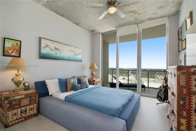 Foto del edificio - 3470 E Coast Ave