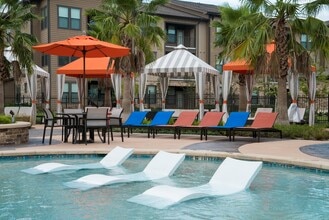 Building Photo - The Commons at Hollyhock