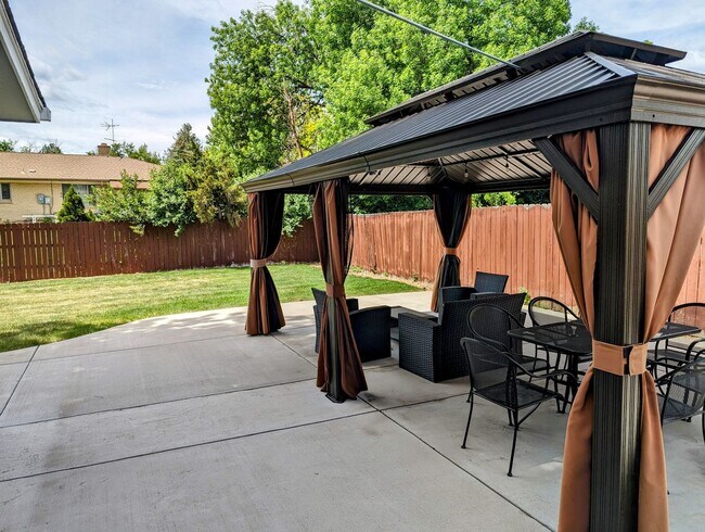 Foto del edificio - BEAUTIFUL 4 Bed 2 Bath Hampden Neighborhoo...
