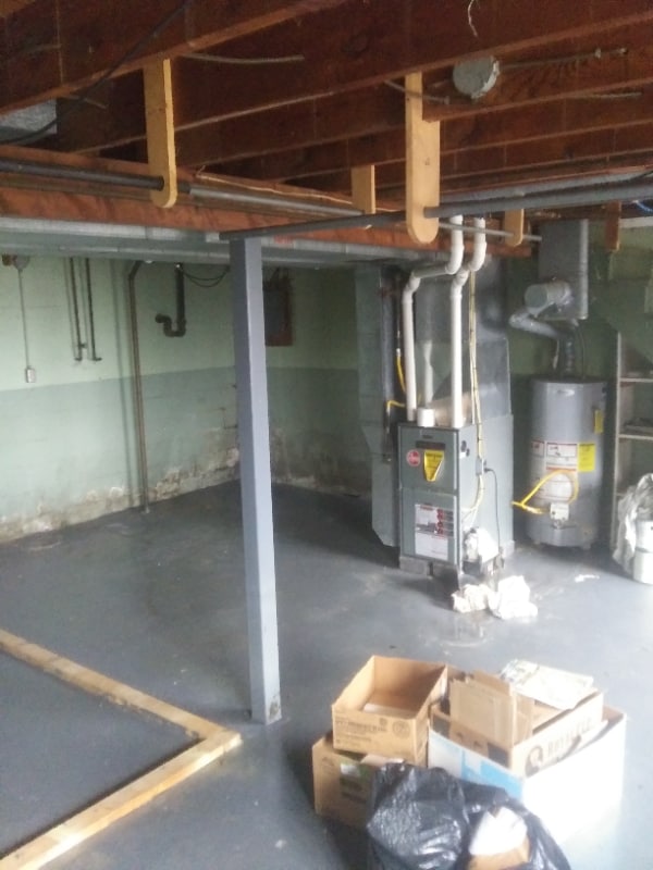 Building Photo - 14 Elm Ln