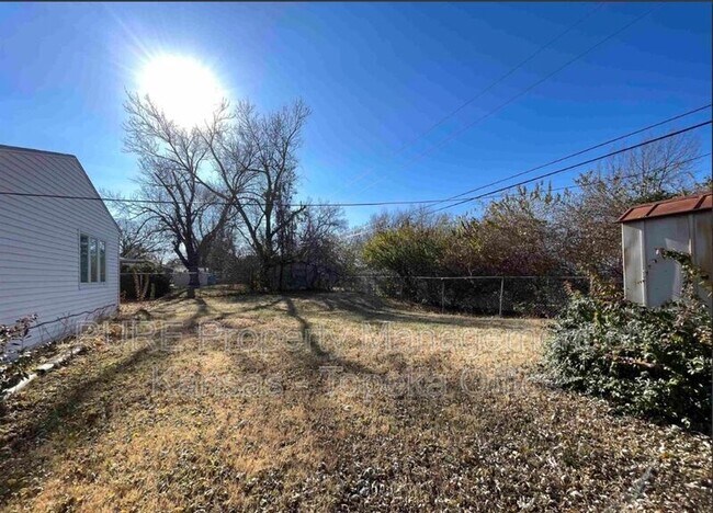 Foto del edificio - 1549 SW Brunswick Rd