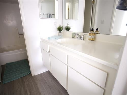 Building Photo - 18414 Collins St