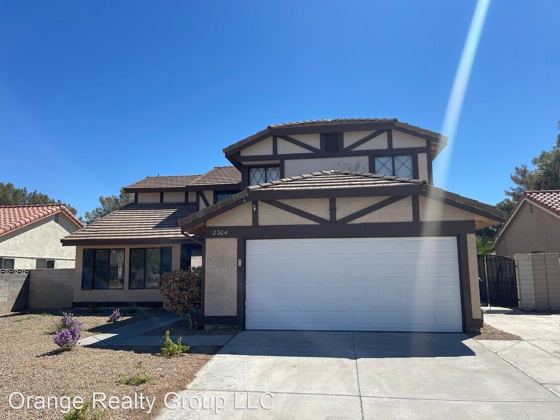 Primary Photo - 4 br, 3 bath House - 2304 Lone Pine St.