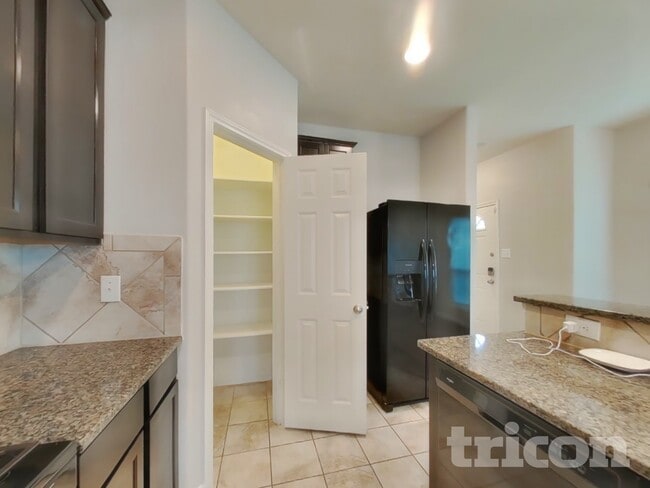 Foto del edificio - 6022 Wesley Manor Ct