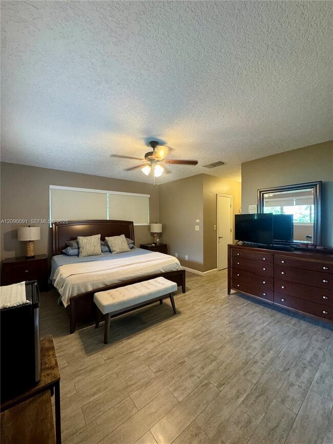 Foto del edificio - 8800 SW 151st St