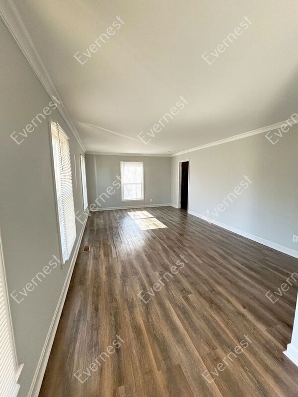 Building Photo - 172 Laburn Ave
