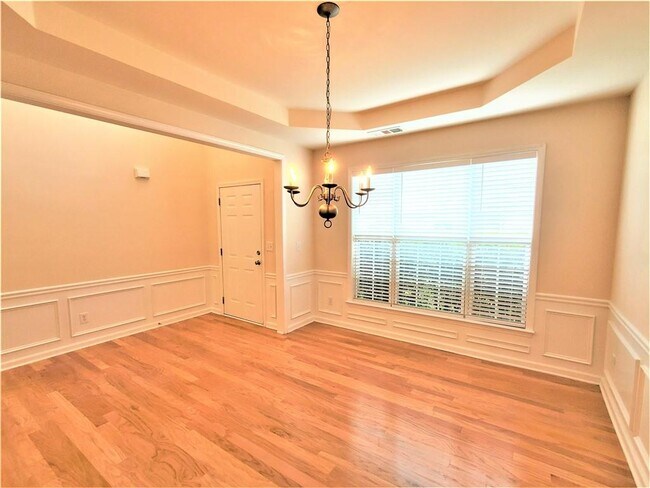 Foto del edificio - 545 Friars Head Dr NE