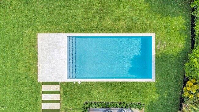 Foto del edificio - 152 Vassar Dr