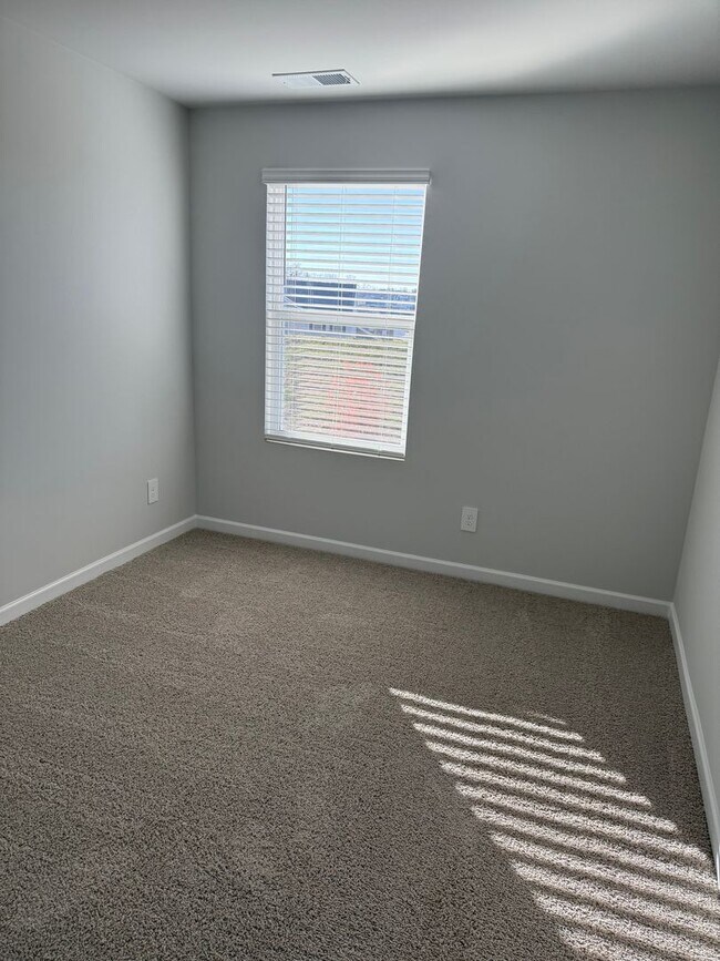 Building Photo - 2087 Widgeon Pt