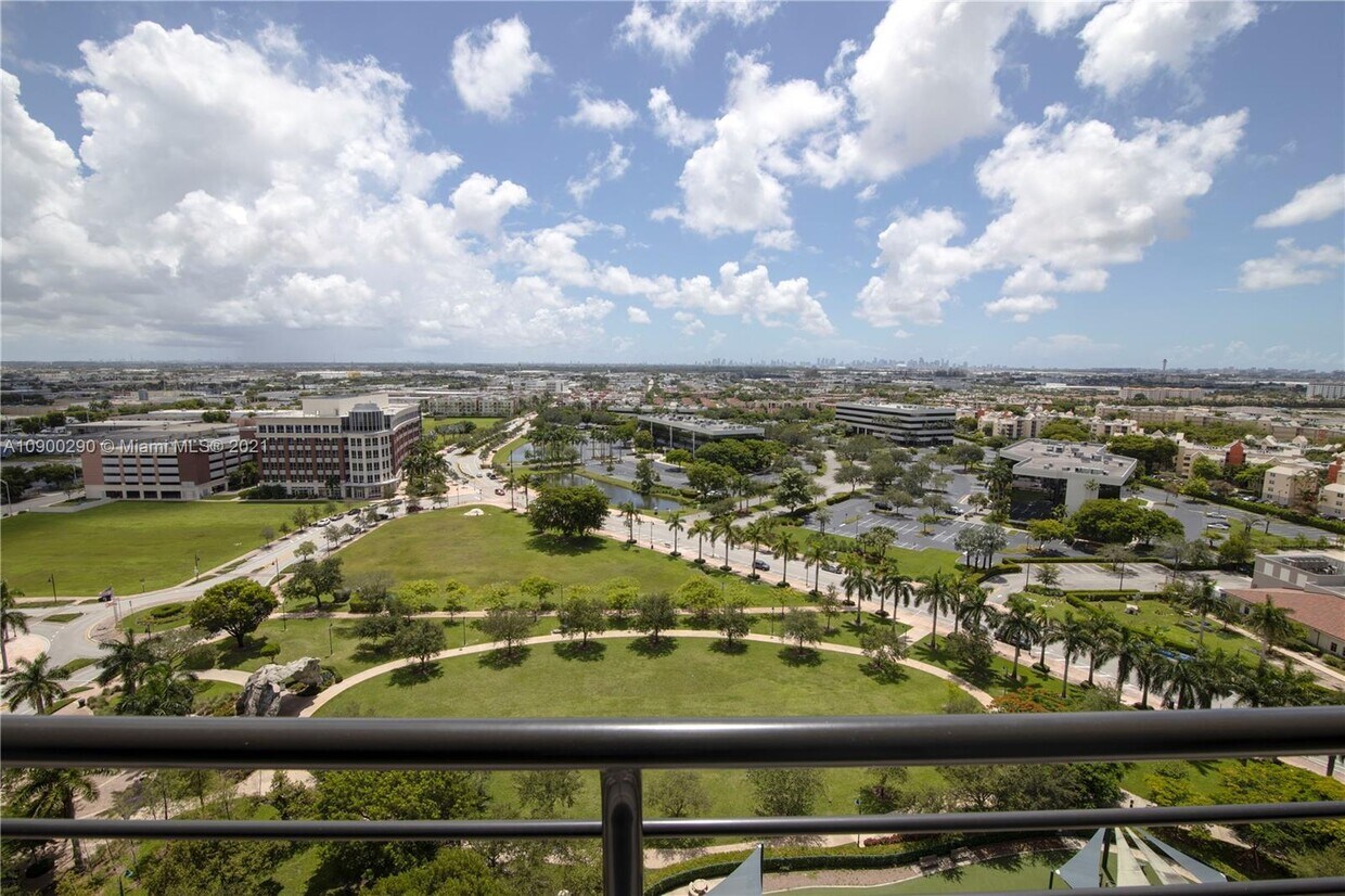 Foto del edificio - 5350 NW 84th Ave