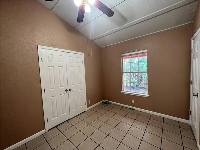 Foto del edificio - 2201 S Church St