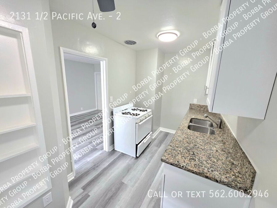Primary Photo - 2131 Pacific Ave