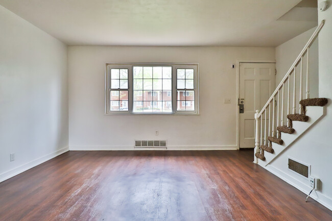 Foto del edificio - 925 N Prairie Ave