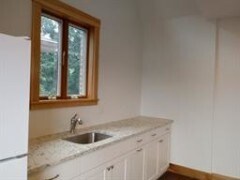 Building Photo - 46 Farwell St