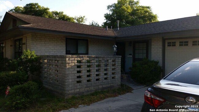 Foto del edificio - 4609 Warpath St