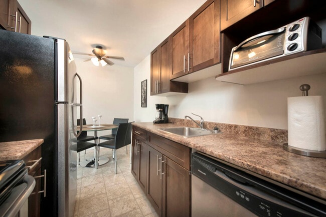 2 chambres - Cuisine - 433 Edison Apartment