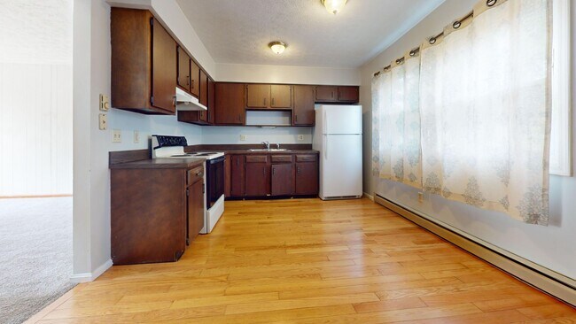 Foto del edificio - 644-646-646 Sequoia Ln