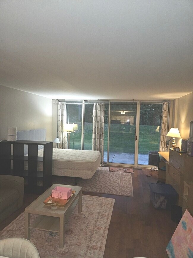 Foto del edificio - 5800 Oakwood Dr