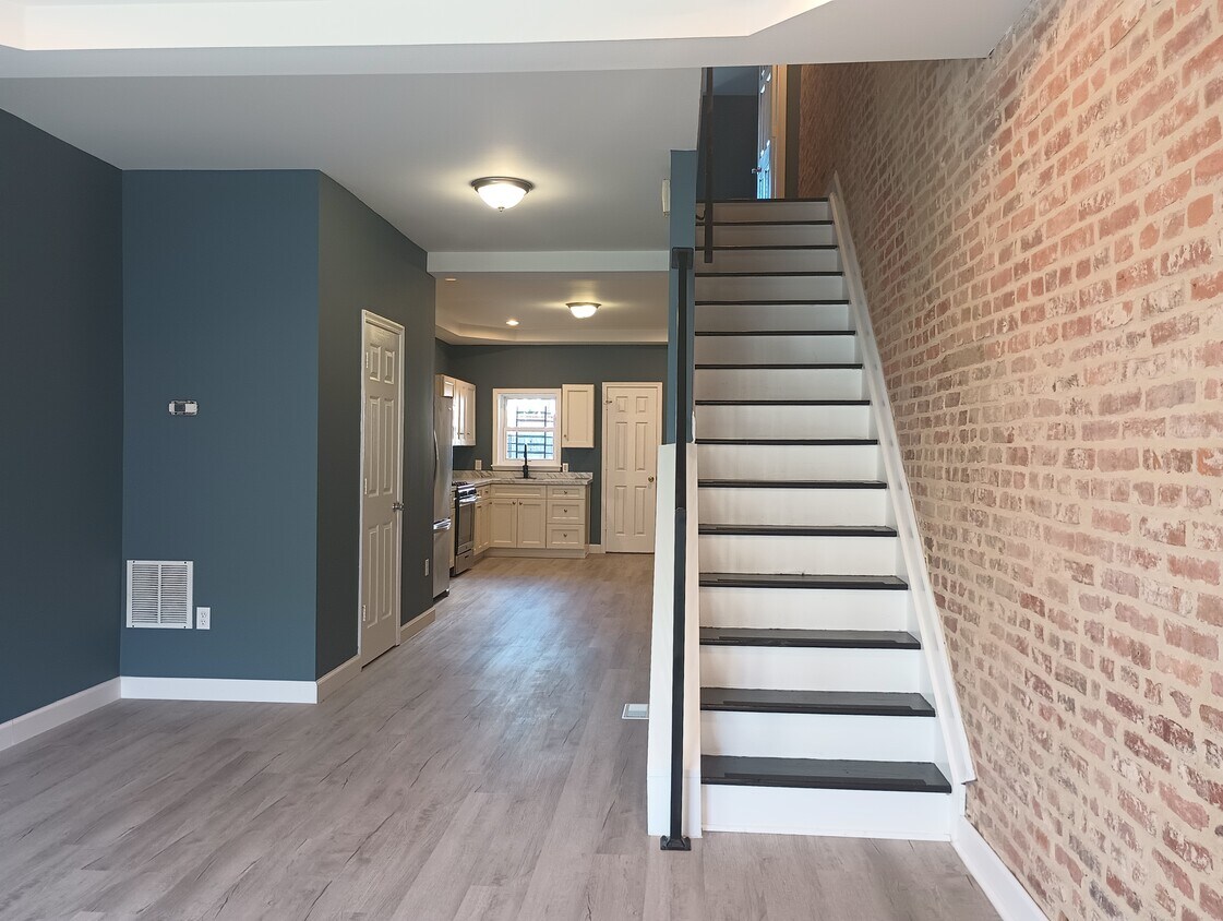 Foto principal - 2932 McElderry St