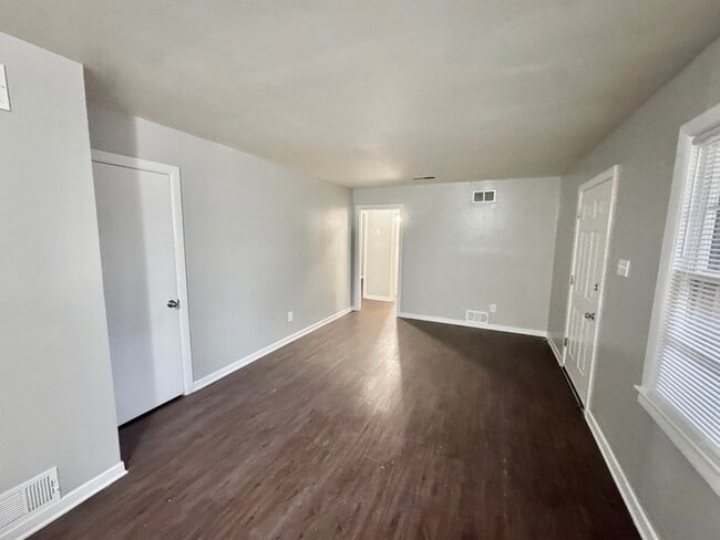 Building Photo - 1754 Danville Rd