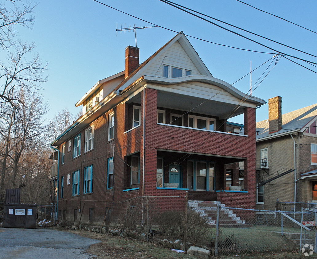 Foto principal - 739 Oak St