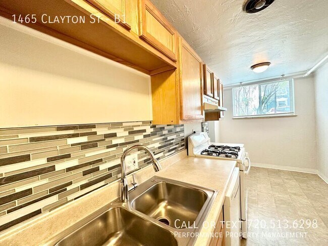 Foto del edificio - 1465 Clayton St