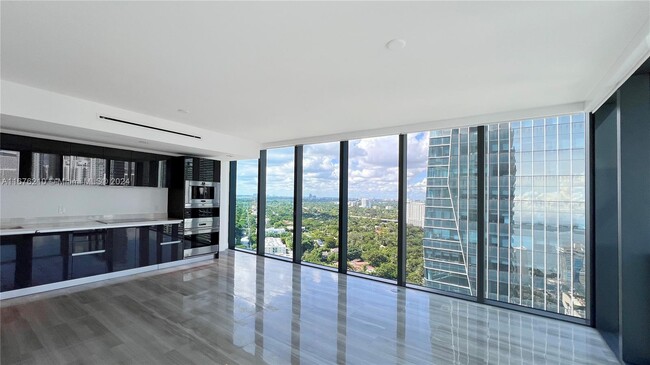 Foto del edificio - 1451 Brickell Ave