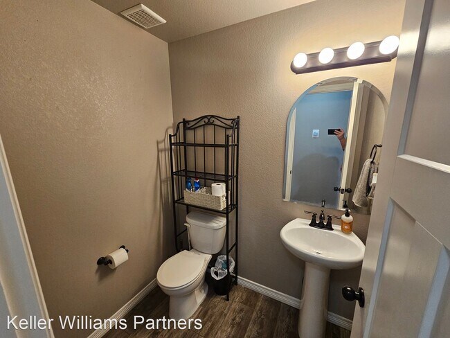 Foto del edificio - 3 br, 3 bath House - 7118 Dutch Loop